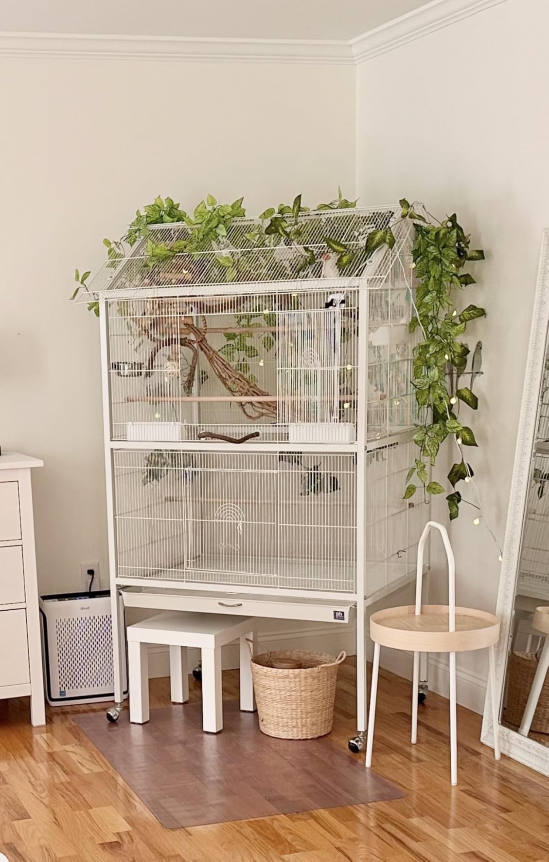 Prevue Pet Products Wrought Iron Flight Cage with Stand, Large Birdcage for Pets, Metal Cage Standing Birdcage, Black Hammertone Finish customer photo 1