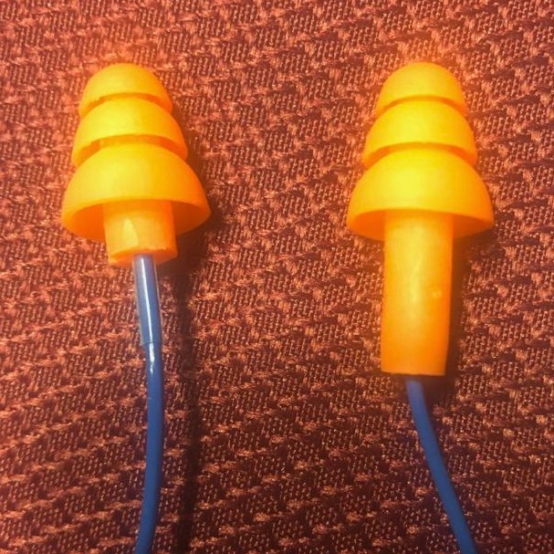 3M Corded Reusable Earplug, 3-Pair with Case - Noise Reduction Rating (NRR) 25 dB, Tri-Flange Design, Orange customer photo 1