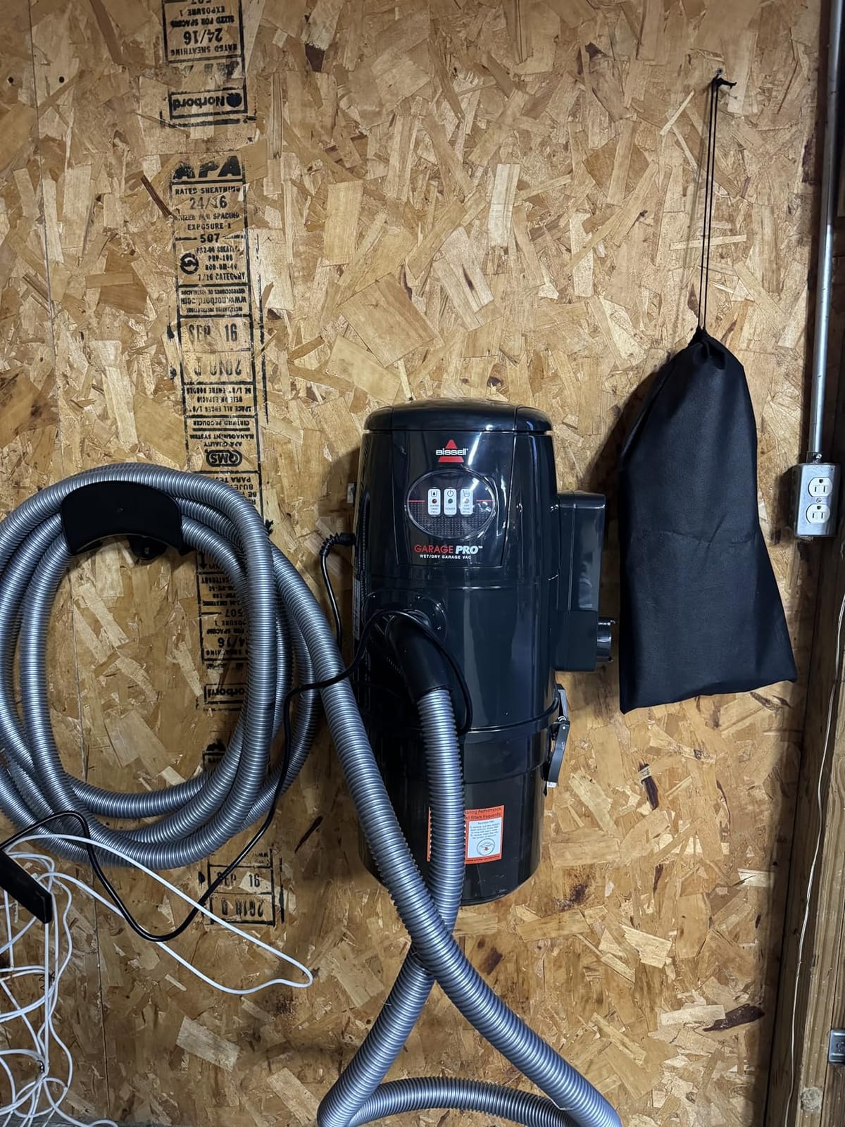 Bissell Garage Pro Wall-Mounted Wet Dry Vacuum/Blower, 18P03 | Auto tool kit included; wall-mount saves floor space; wet/dry blower for garage & vehicle detailing customer photo 2