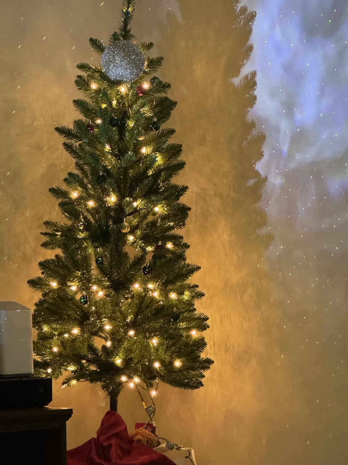 National Tree Company 4.5ft Pre-Lit Kingswood Fir Slim Christmas Tree | 150 Clear Lights, 330 Tips, Includes Stand, Artificial, Green customer photo 2