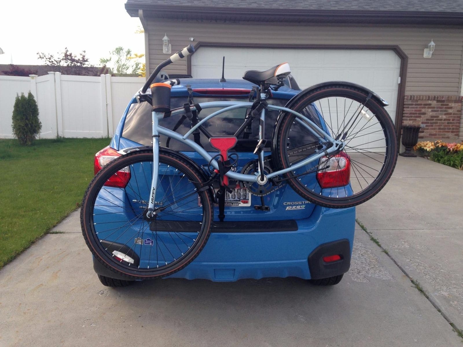 Allen Sports Ultra Compact Folding 1-Bike Trunk Mount Rack, Model MT1-B, Gray powder coated customer photo 1