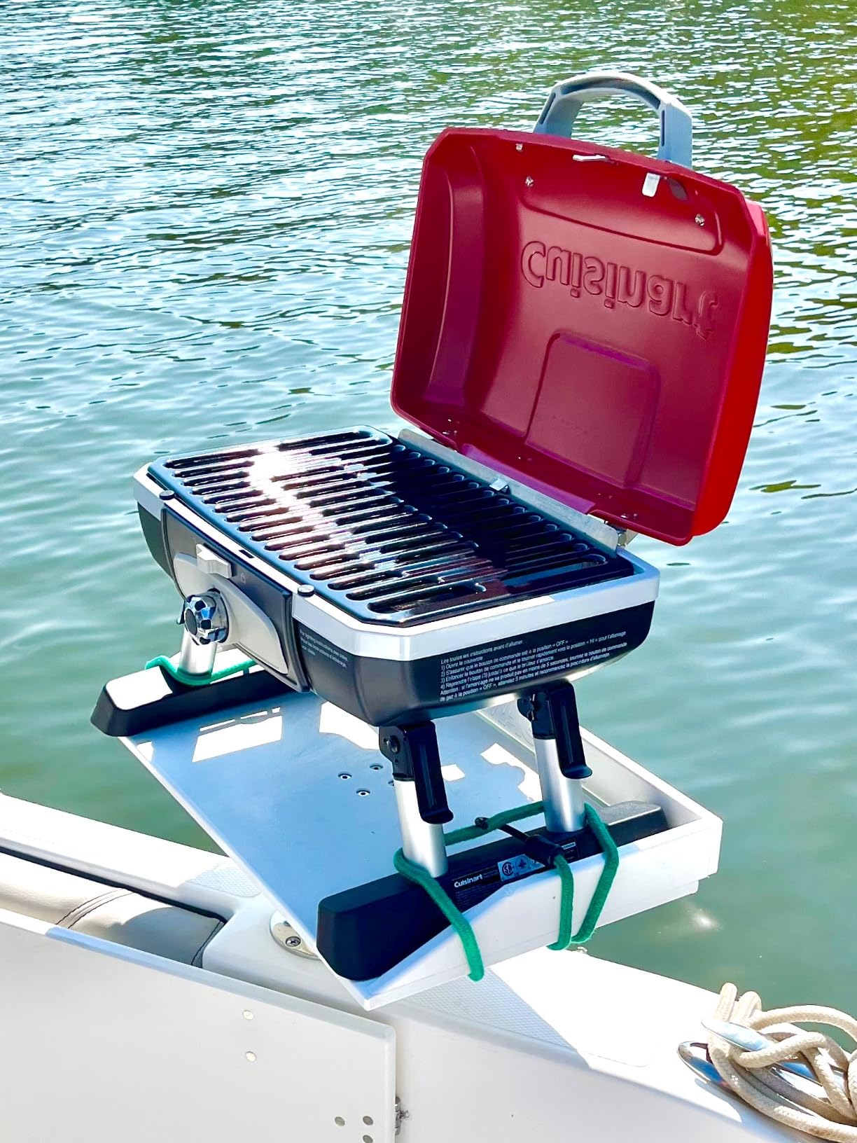 Cuisinart Petite Gourmet Portable Gas Grill, Compact Portable Grill Propane, 150 Sq. In. Cooking Surface, 5,500 BTU Burner Small Gas Grills for Camping, BBQ, Folding Legs and Carry Handles, Red customer photo 2