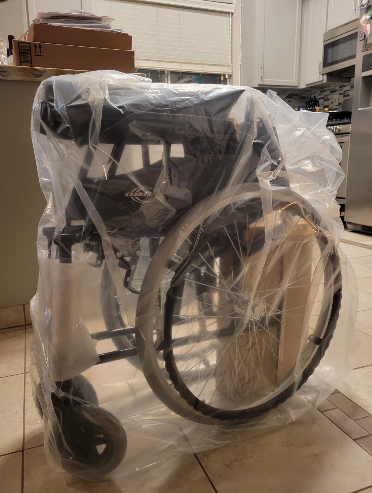 Karman 24 pounds LT-980 Ultra Lightweight Wheelchair, Black | 24 pounds customer photo 1