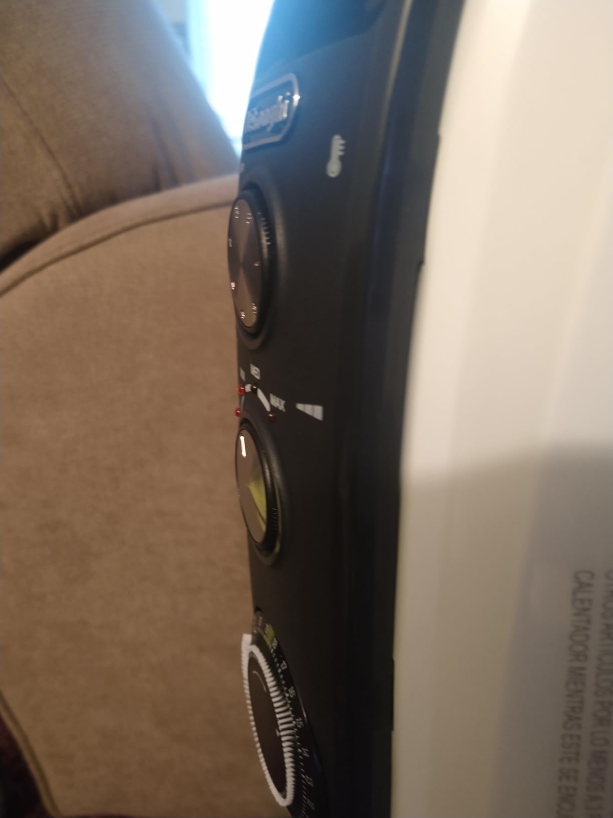 De'Longhi 1,500 Watt Portable Electric Radiant Radiator Heater with Mechanical Controls customer photo 2