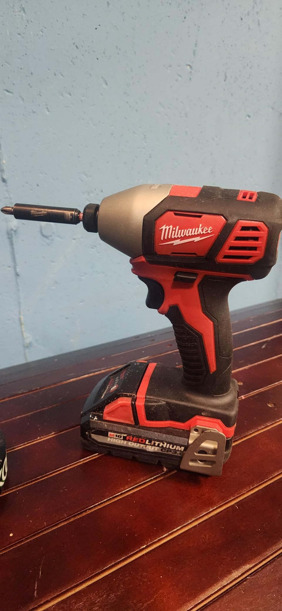 Milwaukee 2656-20 M18 18V 1/4 Inch Lithium Ion Hex Impact Driver with 1,500 Inch Pounds of Torque and LED Lighting Array (Battery Not Included, Power Tool Only) customer photo 1
