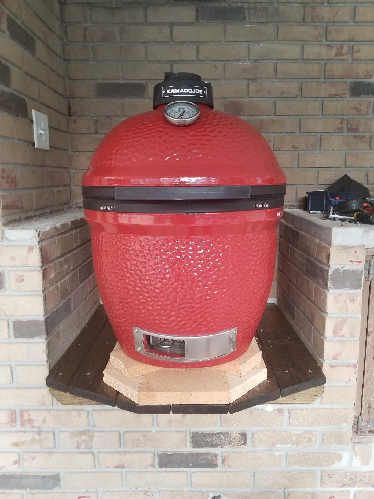 Kamado Joe Classic Joe I Premium 18-inch Ceramic Charcoal Grill and Smoker in Red with Cart, Side Shelves, Grill Gripper, and Ash Tool, 250 Cooking Square Inches, 2 Tier Cooking System, Model KJ23RH customer photo 1