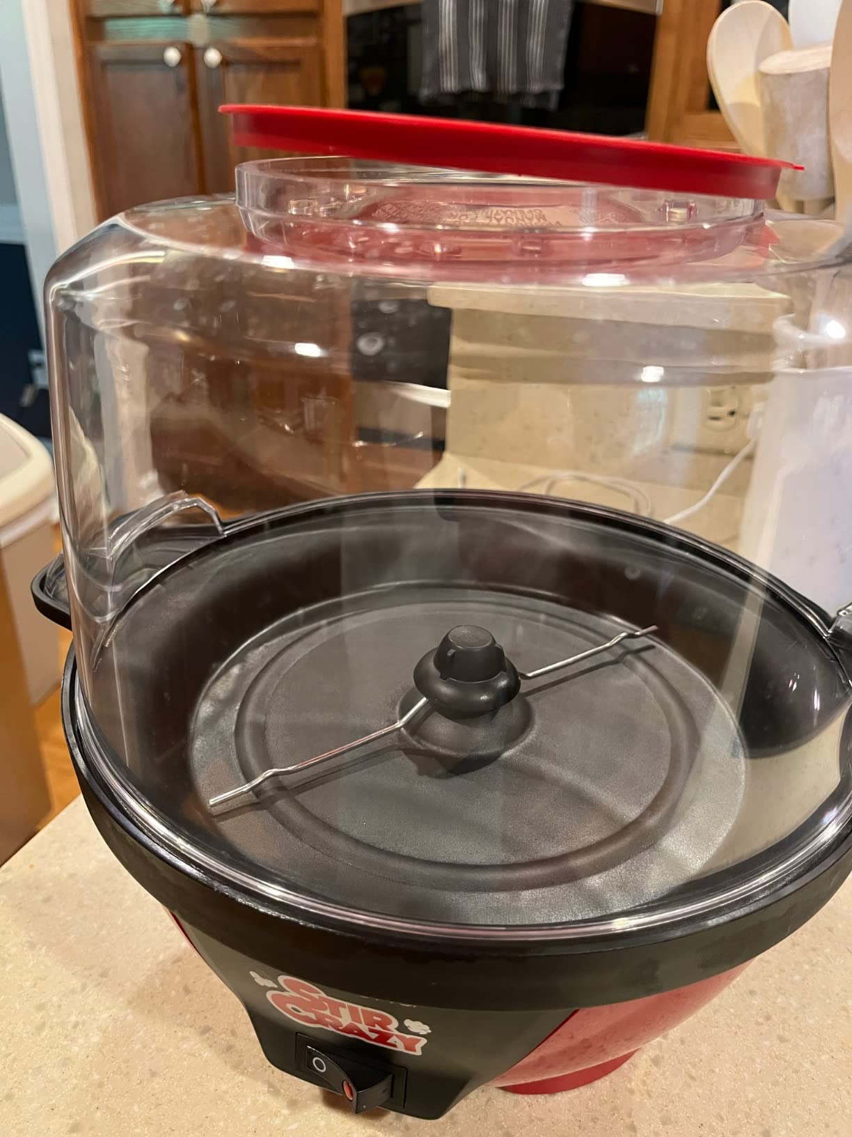 West Bend Stir Crazy Hot Oil Popcorn Popper, Popcorn Maker Machine with Large Serving Bowl Lid and Stirring Rod Perfect for Movie Night Snack Time or Parties, 6-Quart, Red customer photo 2