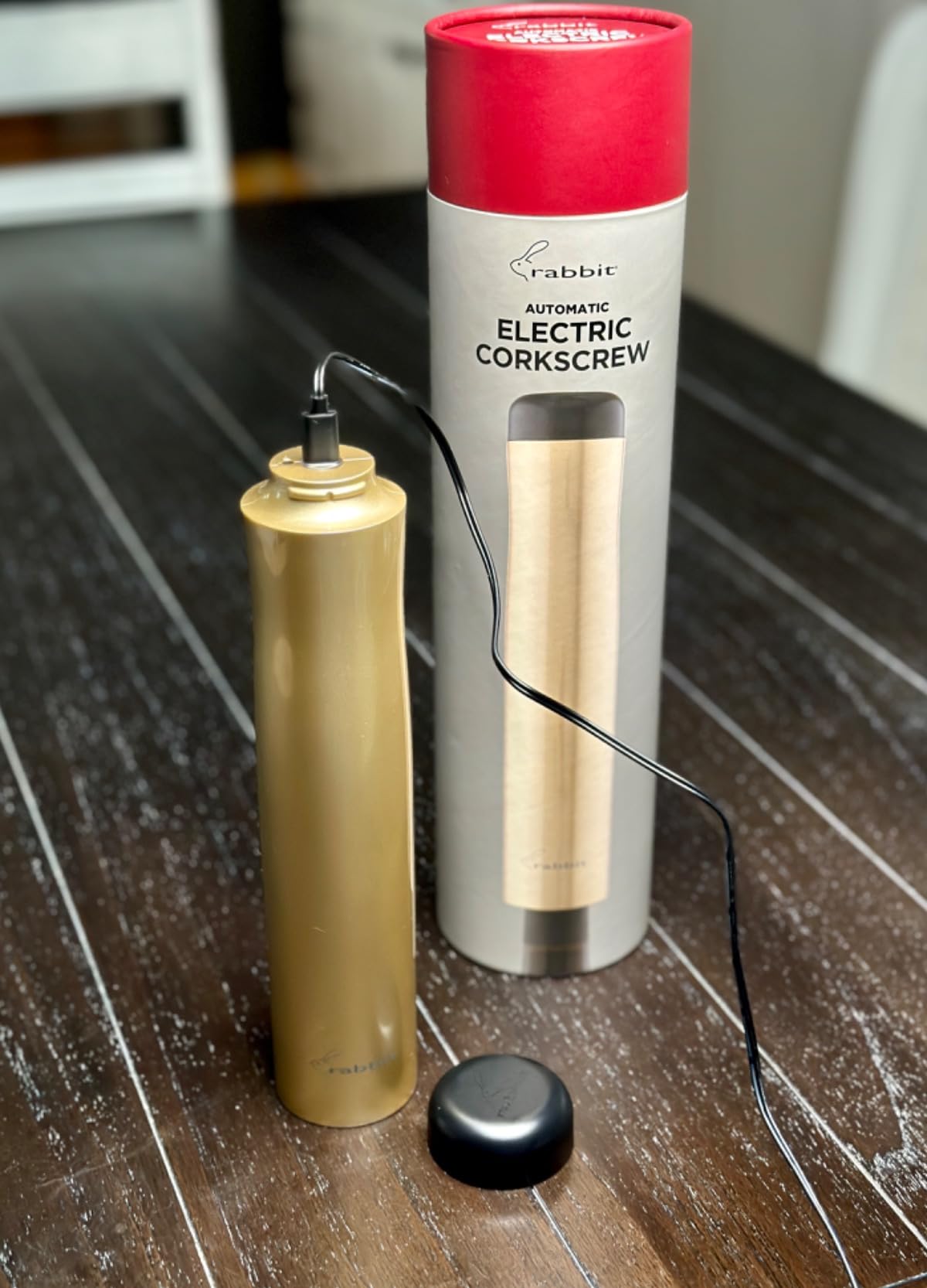 Rabbit Automatic Electric Corkscrew Wine Opener, Cordless Rechargeable, One-Touch Operation, Sleek Shiny Black Finish, Easy to Use for Wine Lovers customer photo 1
