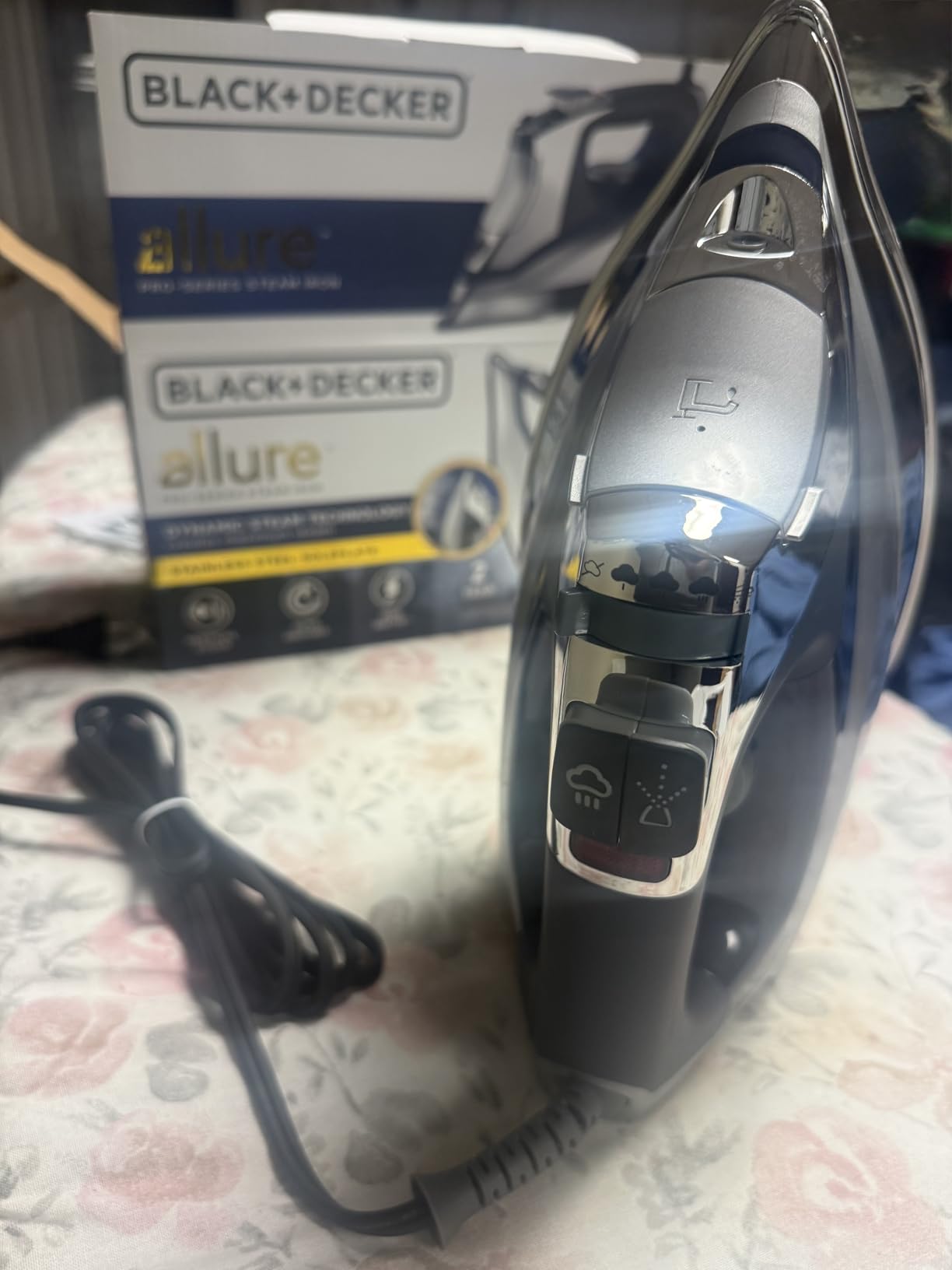 BLACK+DECKER Allure Professional Steam Iron for Clothes | Powerful steam iron with stainless soleplate, precision tip, vertical steam and automatic shutoff. customer photo 1