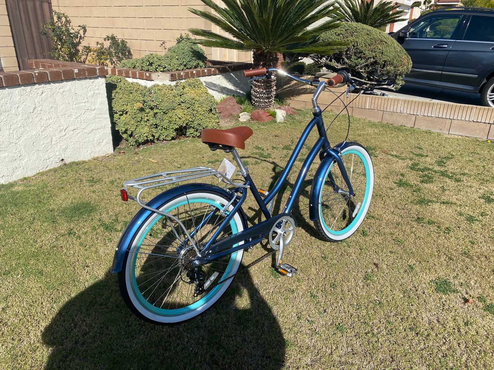 EVRYjourney Women's Beach Cruiser Bike, Step-Through Touring Hybrid Bicycle customer photo 1