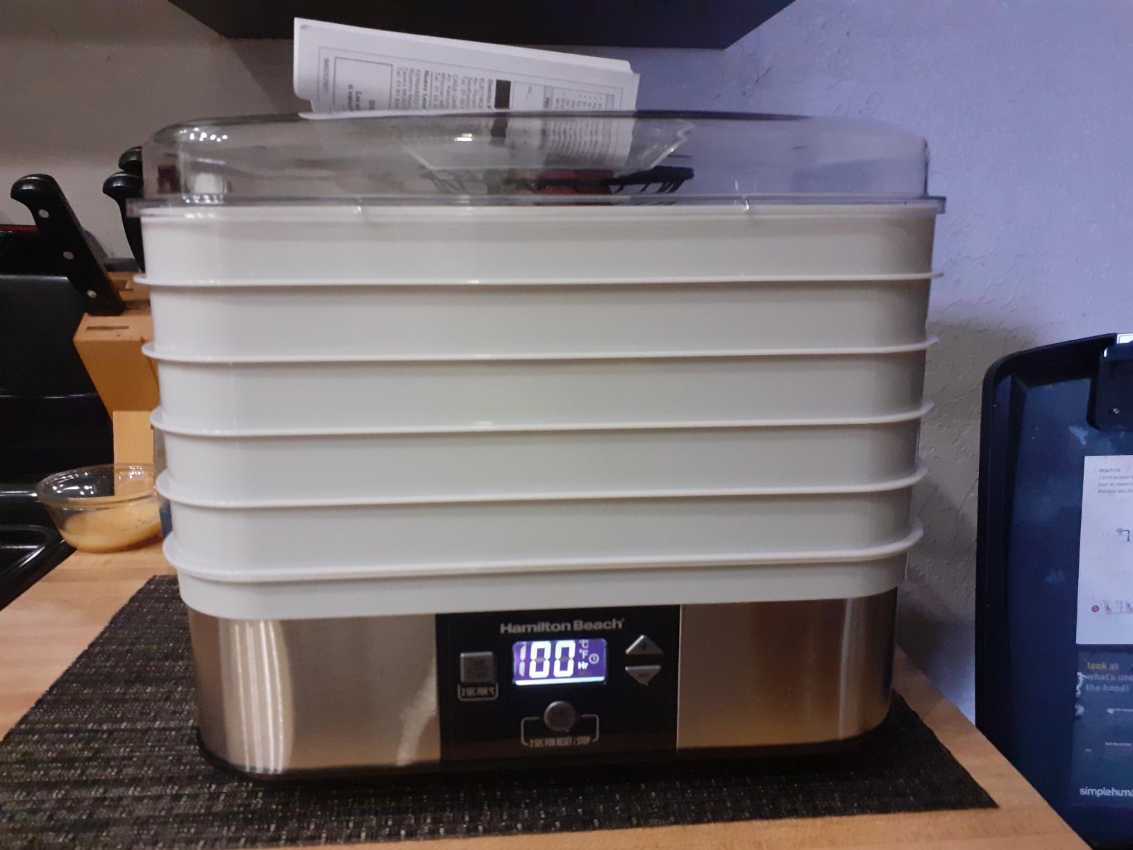 Hamilton Beach Digital Food Dehydrator for Fruit, Jerky, Vegetables & More customer photo 1