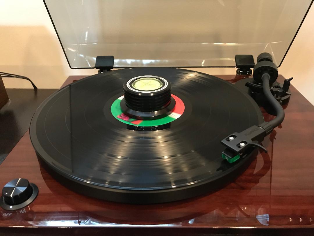 Fluance RT81 Elite High Fidelity Vinyl Turntable with Audio-Technica AT95E Cartridge - Walnut customer photo 2