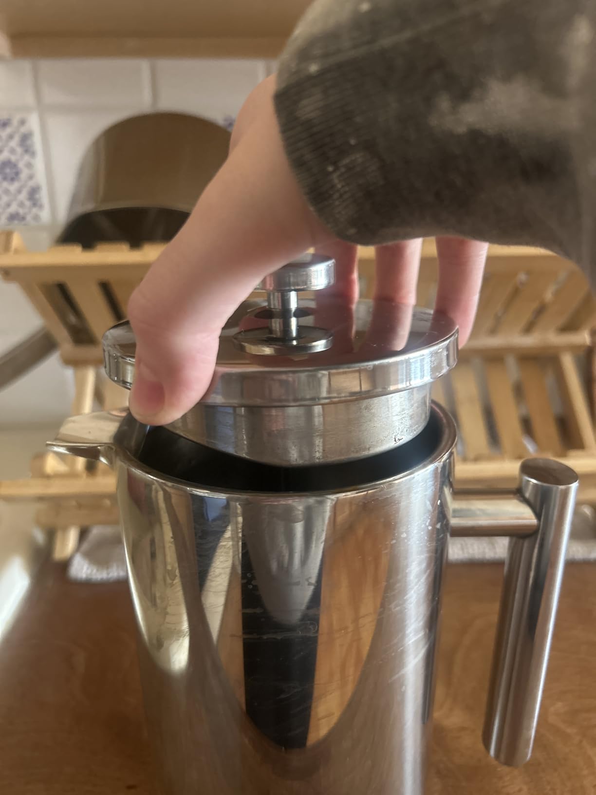 Utopia Kitchen 304 Grade Stainless Steel French Press 34 Oz, Silver, Double Wall Insulated Coffee Press with 4-Level Filtration System, Includes 2 Extra Filters, Rust-Free, Dishwasher Safe customer photo 2