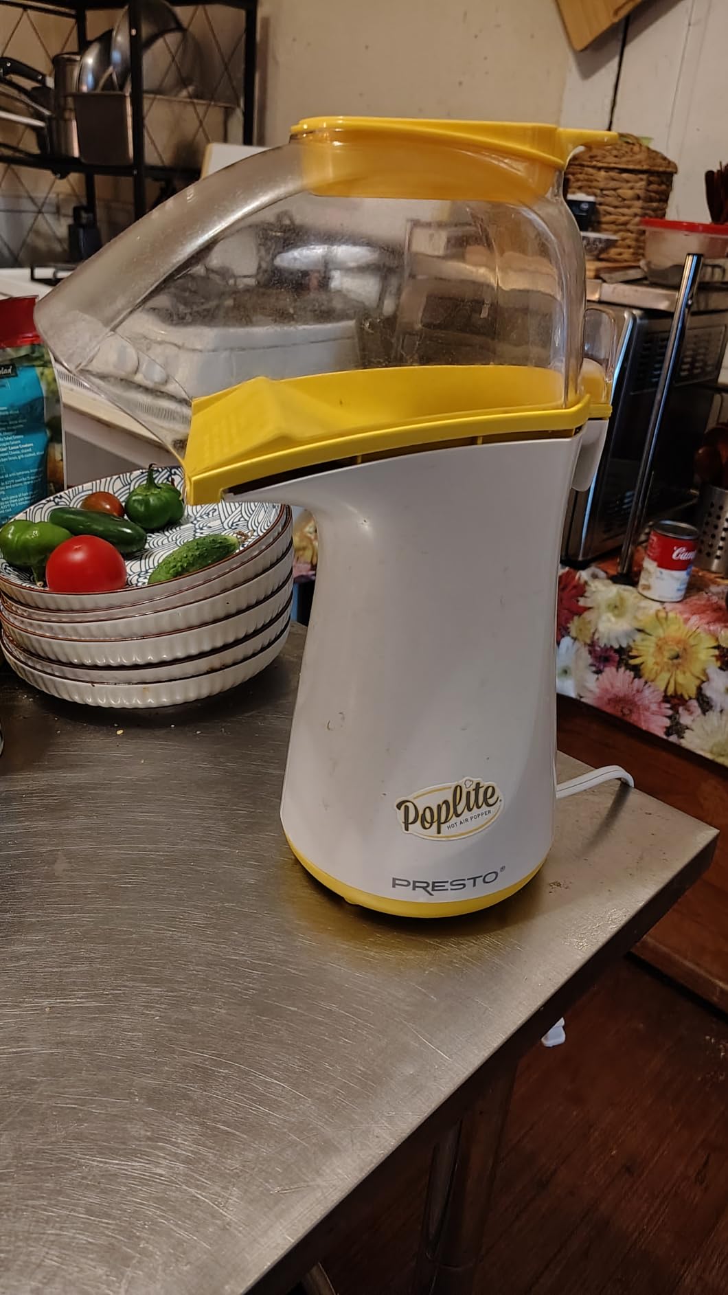 Presto 04863 PopLite Hot Air Popcorn Popper customer photo 2