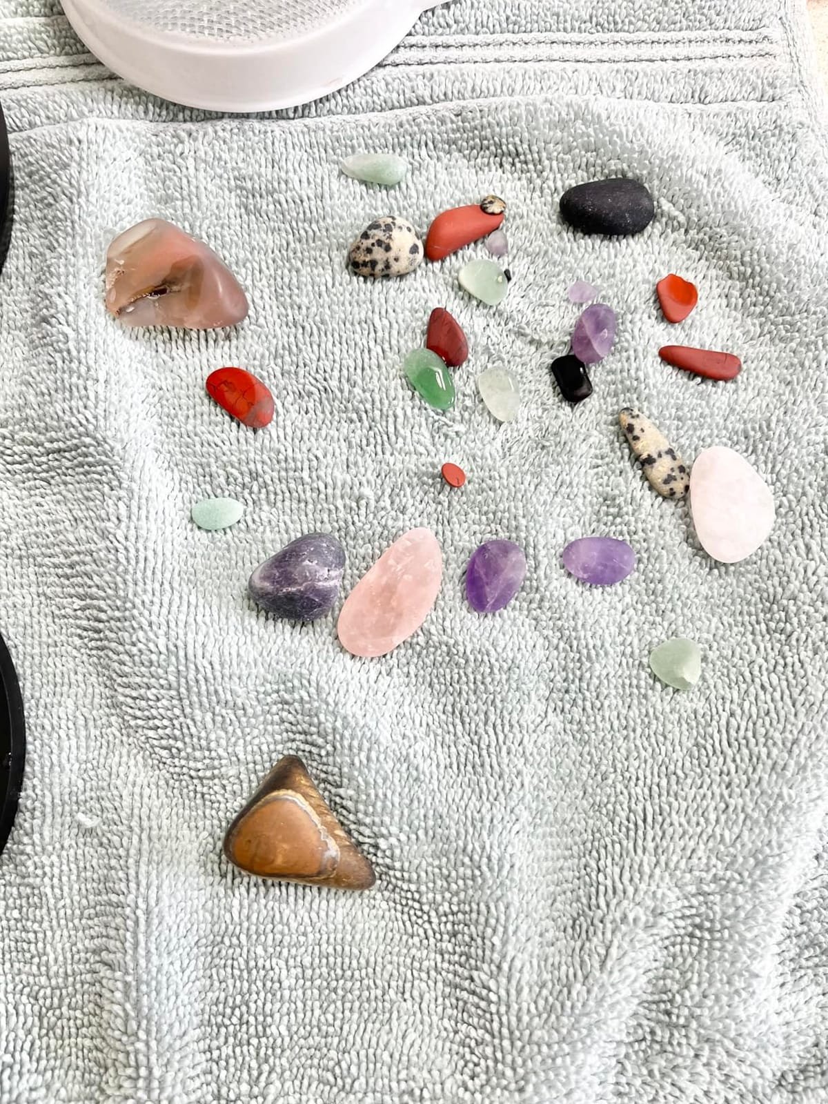 National Geographic Hobby Rock Tumbler Kit for Kids and Adults Ages 8+ - Rough Gemstones, 4 Polishing Grits, Rock Polisher, Geology Science Kit customer photo 2