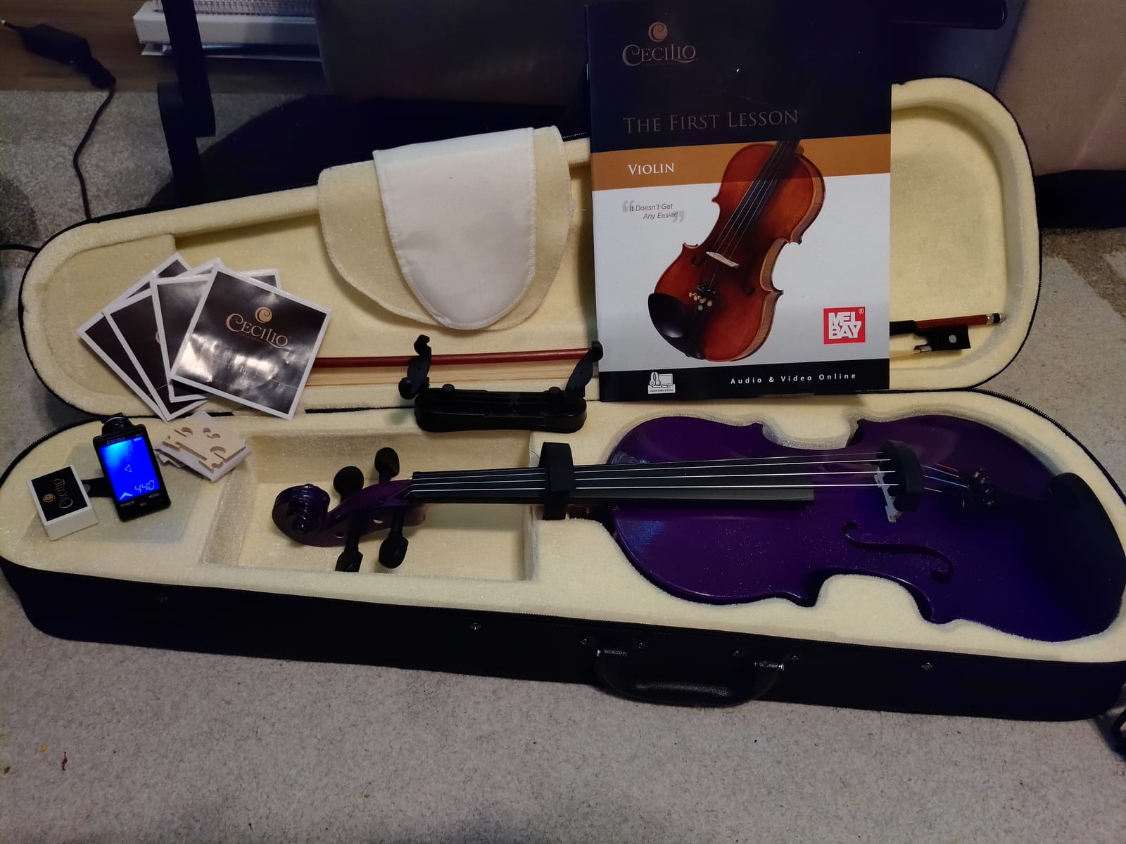 Mendini By Cecilio Violin 4/4 Full Size For Beginners - Fiddle Solidwood Kit with Hard Case - Acoustic Violins with Bow, Rosin, Tuner, Extra Strings & Bridge, Shoulder Rest and Lesson Book (Varnish) customer photo 1
