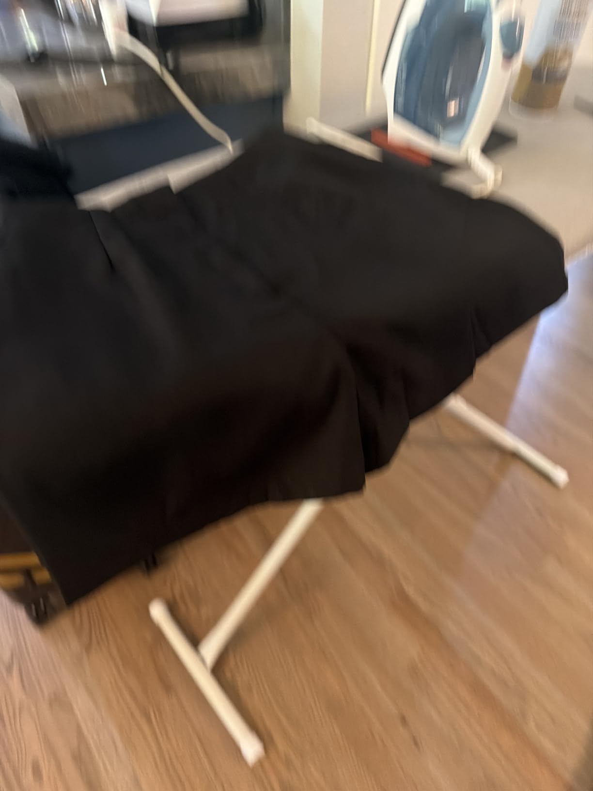 BLACK+DECKER Steam Iron for Clothes with Auto Shutoff & TrueGlide Soleplate | 1200W steam iron with nonstick soleplate, compact, spray mist, comfort grip and auto shutoff for easy wrinkle removal. customer photo 2