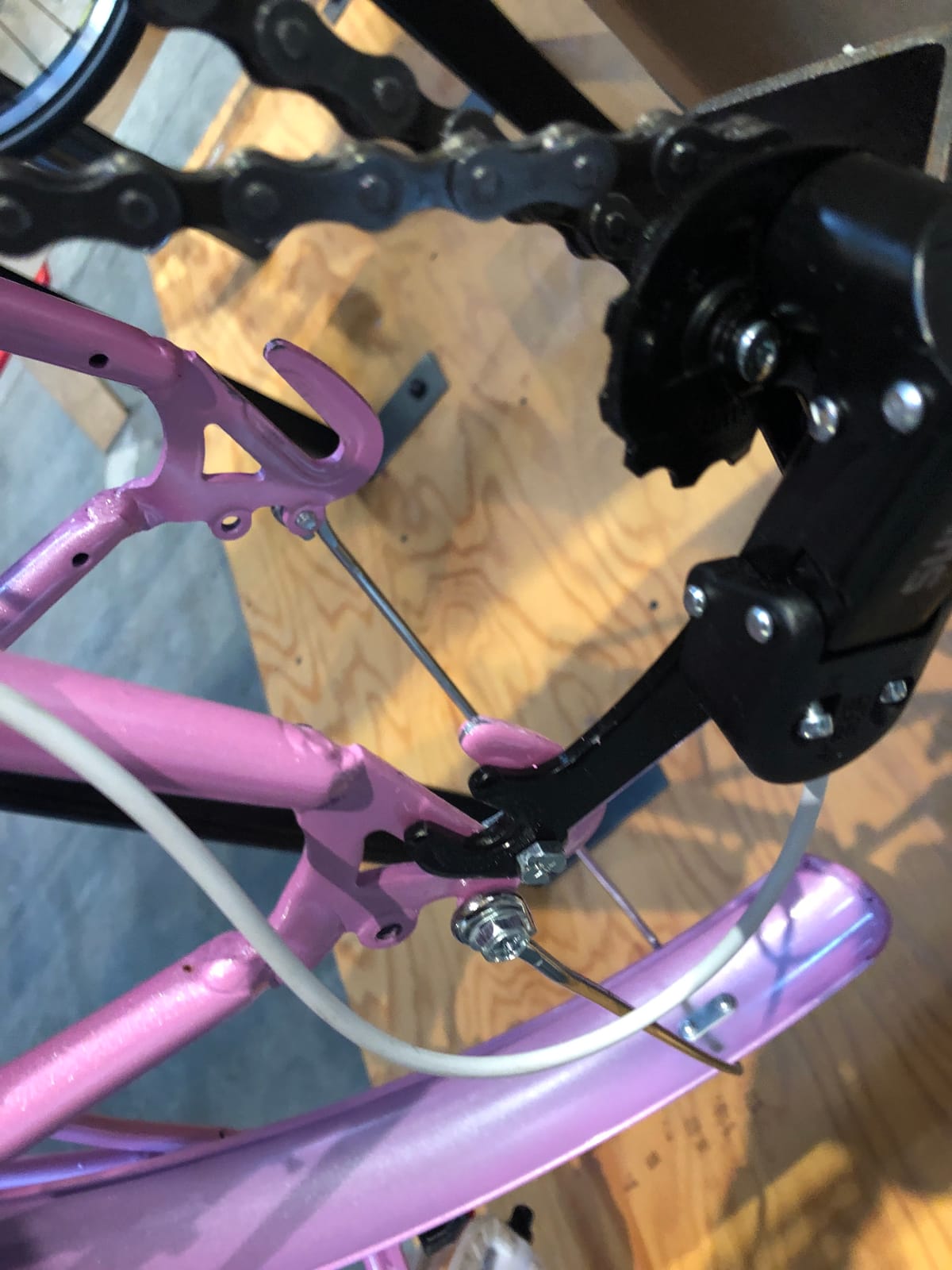 Schwinn Perla Cruiser Bike, 26 Inch Bike for Women and Men, 7-Speed Beach Cruiser Bicycle customer photo 1