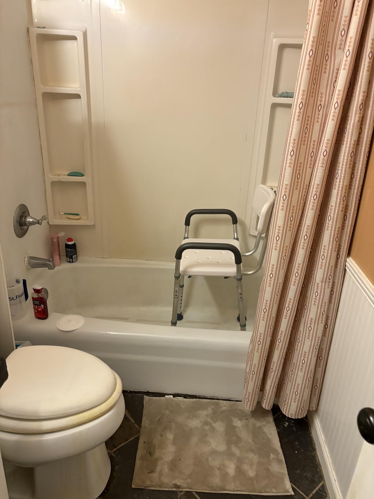 Vaunn Medical Deluxe Spa Shower Chair with Arms and Back, Bath Seat for Seniors, 450 lbs Max Weight, White with Light Gray Arms customer photo 1