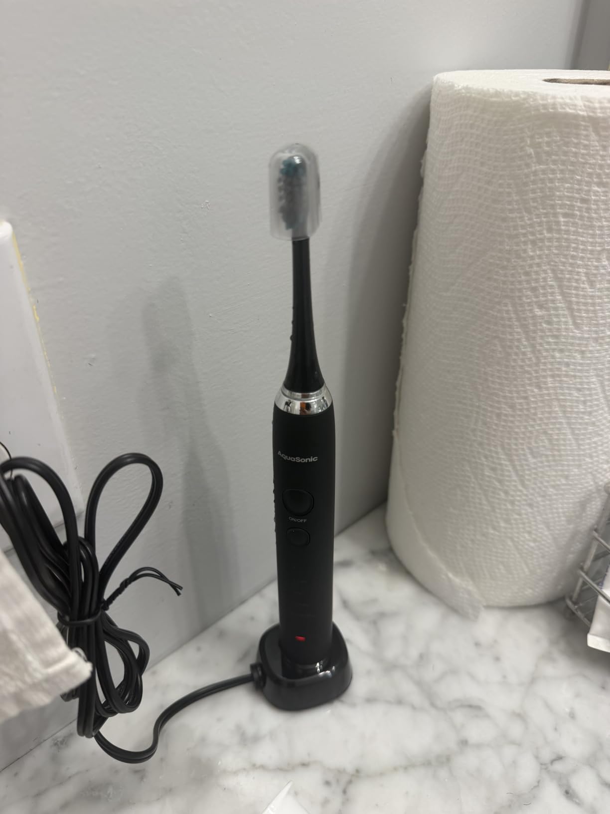 Aquasonic Black Series Ultra Whitening Toothbrush - ADA Accepted Electric Toothbrush - 8 Brush Heads & Travel Case - 40,000 VPM Electric Motor & Wireless Charging - 4 Modes w Smart Timer customer photo 2