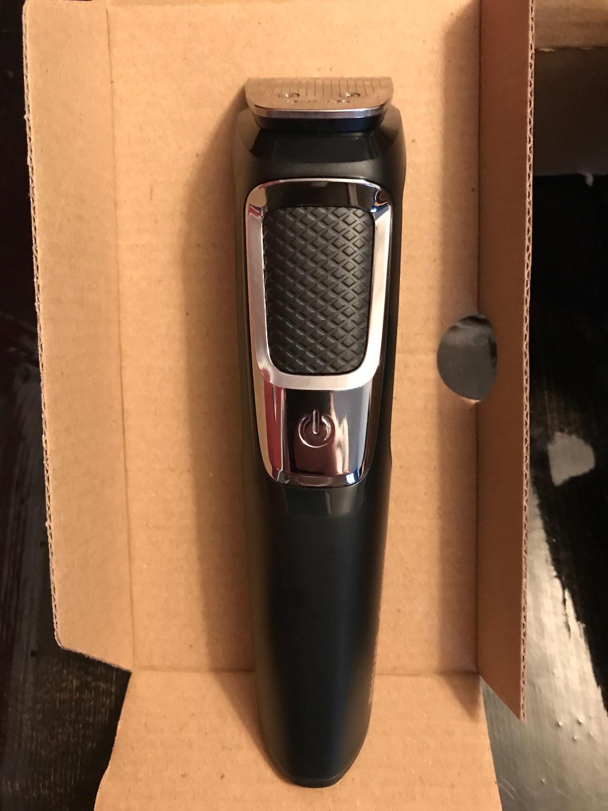 Philips Norelco Multigroom All-in-One Trimmer with 13 Pieces All-in-one Trimmer 9-in-1 MG3740 customer photo 2