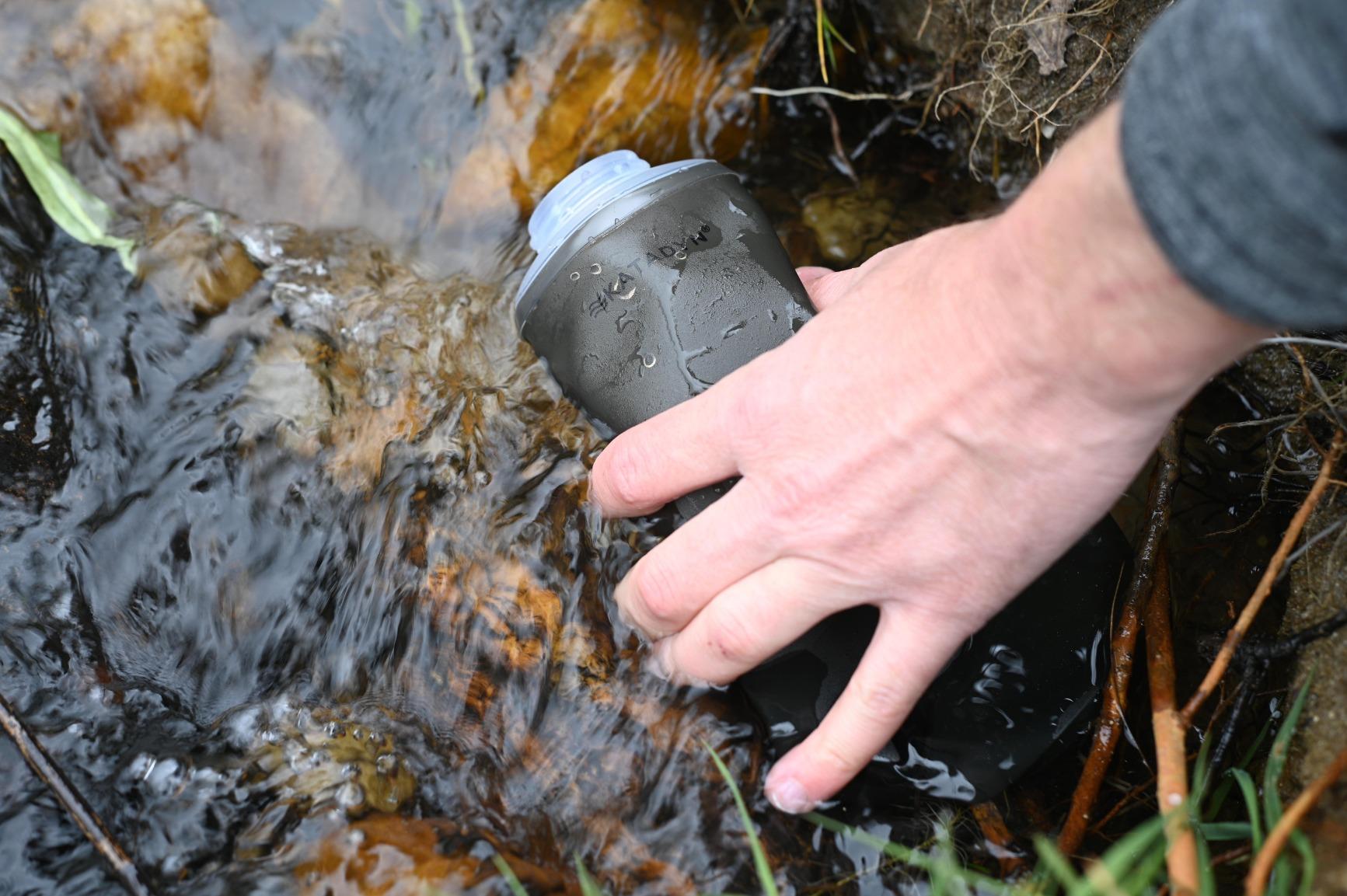Katadyn BeFree 1L Lightweight Collapsible Water Filter Bottle for Outdoors | For Camping, Backpacking & Travel, 0.1 Micron Hollow-Fiber Removes Bacteria, Protozoa & Sediment, BPA-Free, EZ-Clean Membrane customer photo 1