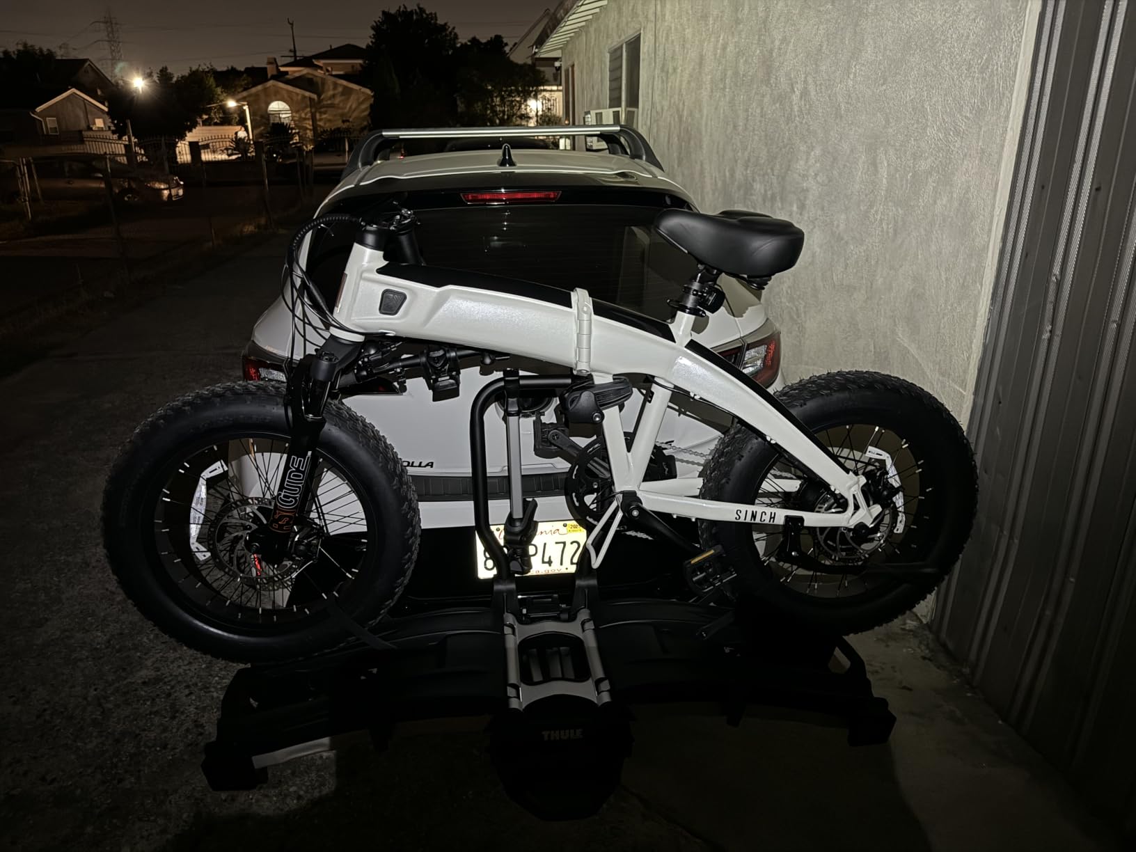 Thule EasyFold XT 2 Hitch Bike Rack, 130lb Load Capacity, E-Bike Compatible customer photo 2