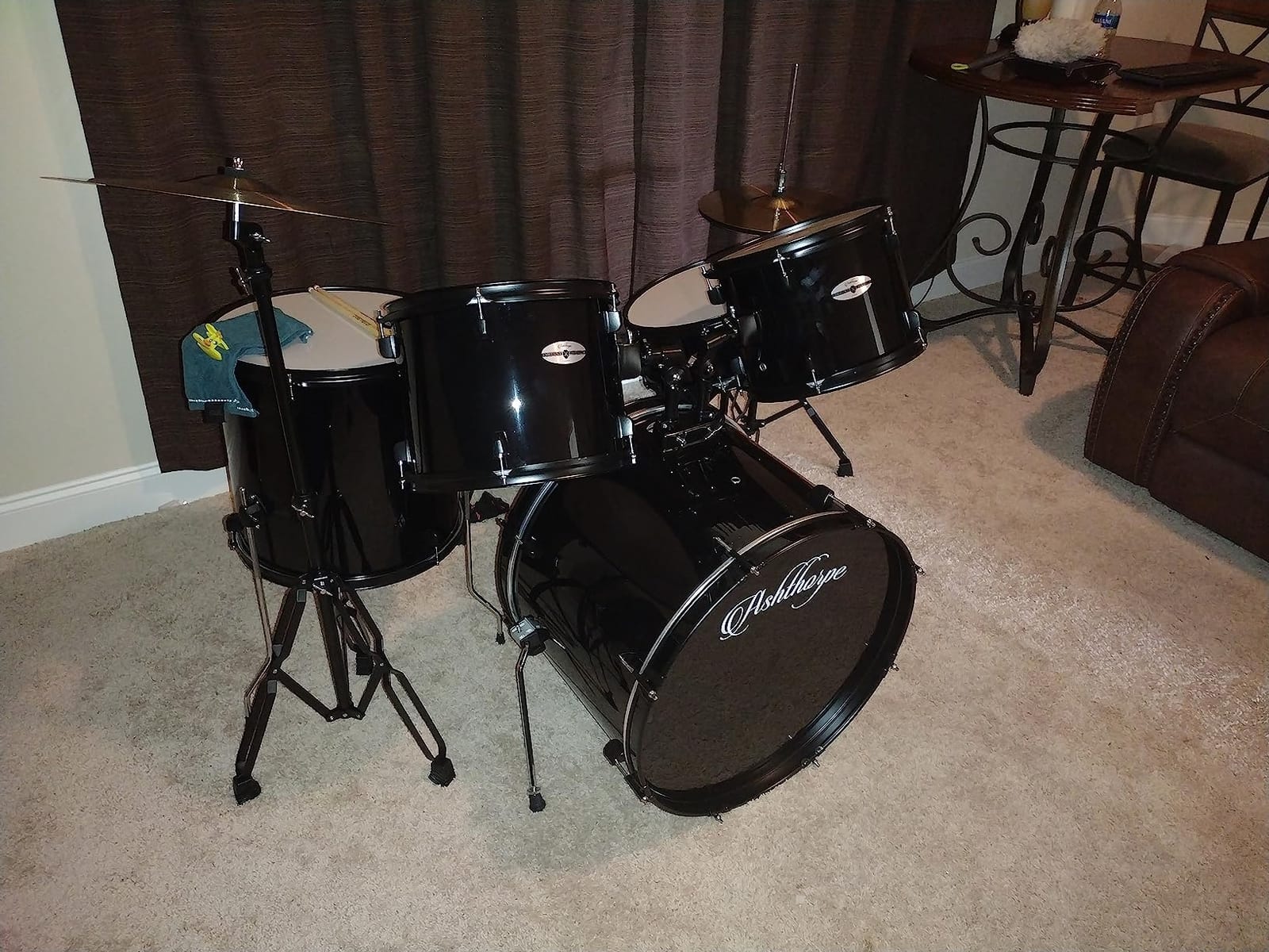 Ashthorpe 5-Piece Complete Full Size Adult Drum Set with Remo Batter Heads - Red customer photo 2