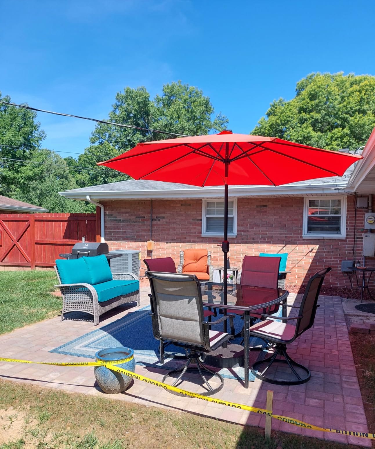 Sunnyglade 9' Solar LED Patio Umbrella, 8 Ribs, Tilt & Crank, 24 Led Lights, Fade-resistant Canopy for Patio, Garden, Backyard, Poolside & Picnic Tables (Light Tan) customer photo 1