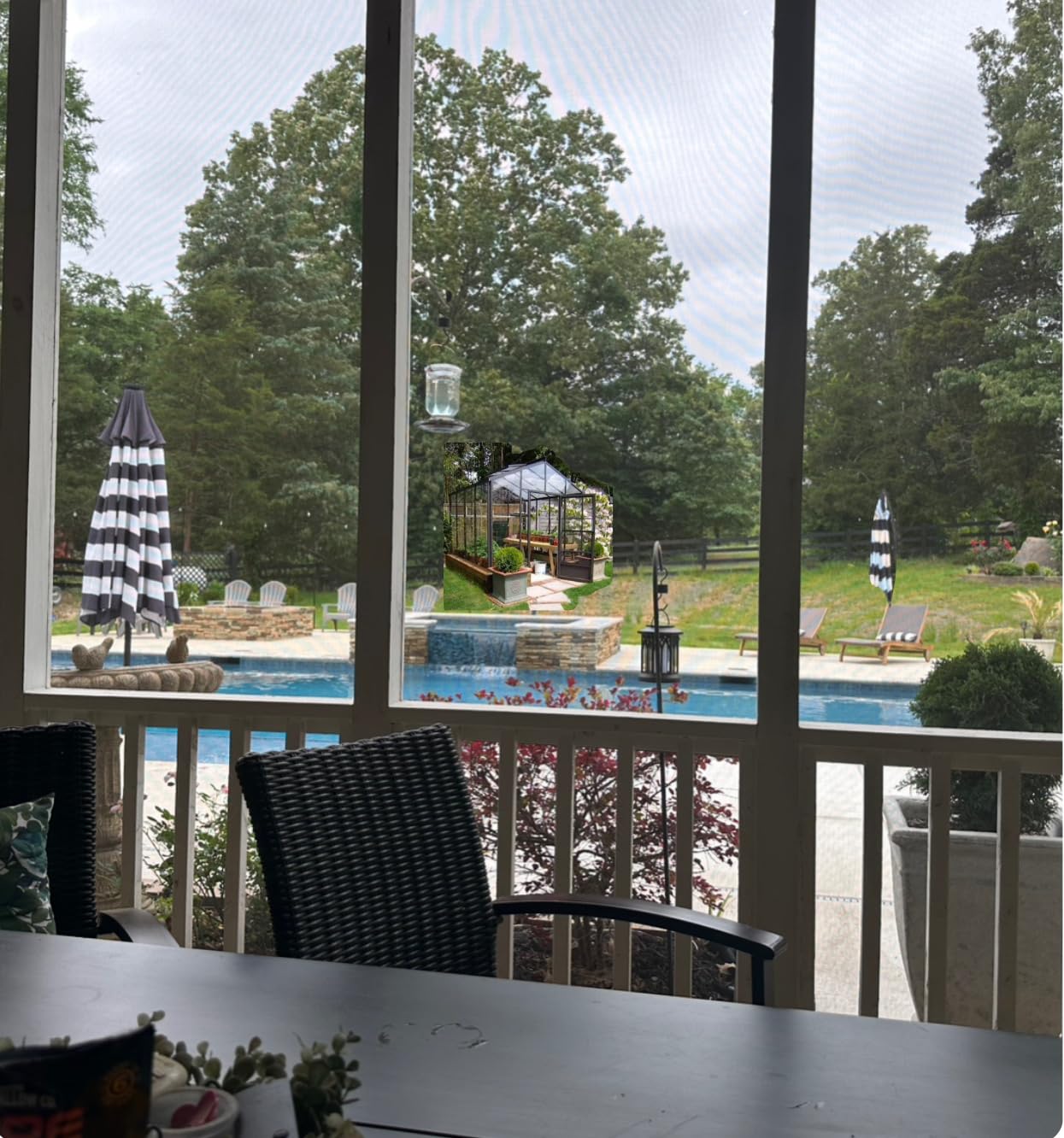 Sunnyglade 9' Solar LED Patio Umbrella, 8 Ribs, Tilt & Crank, 24 Led Lights, Fade-resistant Canopy for Patio, Garden, Backyard, Poolside & Picnic Tables (Light Tan) customer photo 2