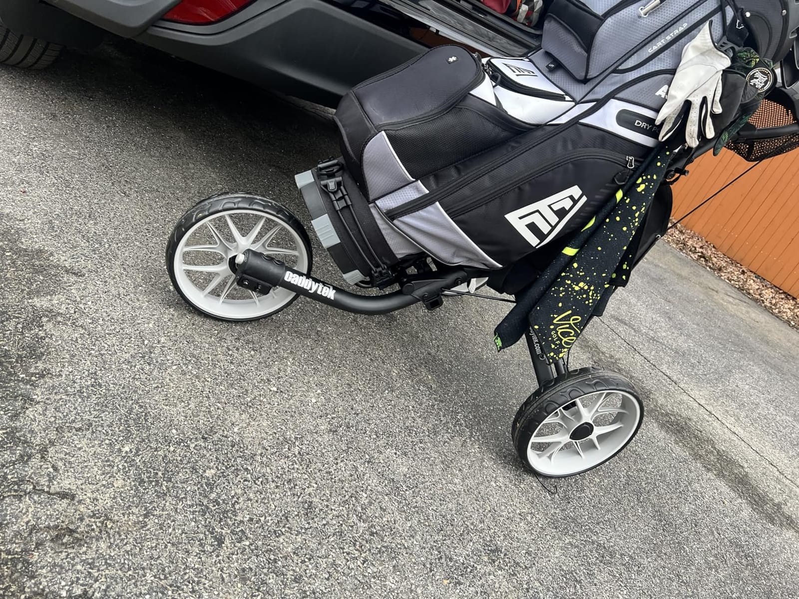 Caddytek CaddyTek EZ-fold 3 Wheel Golf Push Cart Version 8 customer photo 1