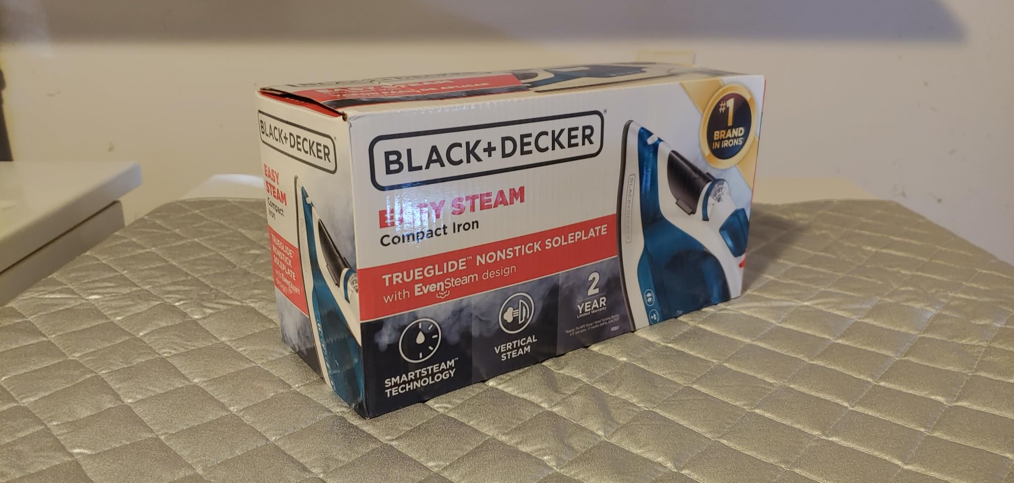 BLACK+DECKER Easy Steam Iron for Clothes with SmartSteam Technology | SmartSteam iron with stainless soleplate, anti-drip system and vertical steam for smooth wrinkle removal. customer photo 1