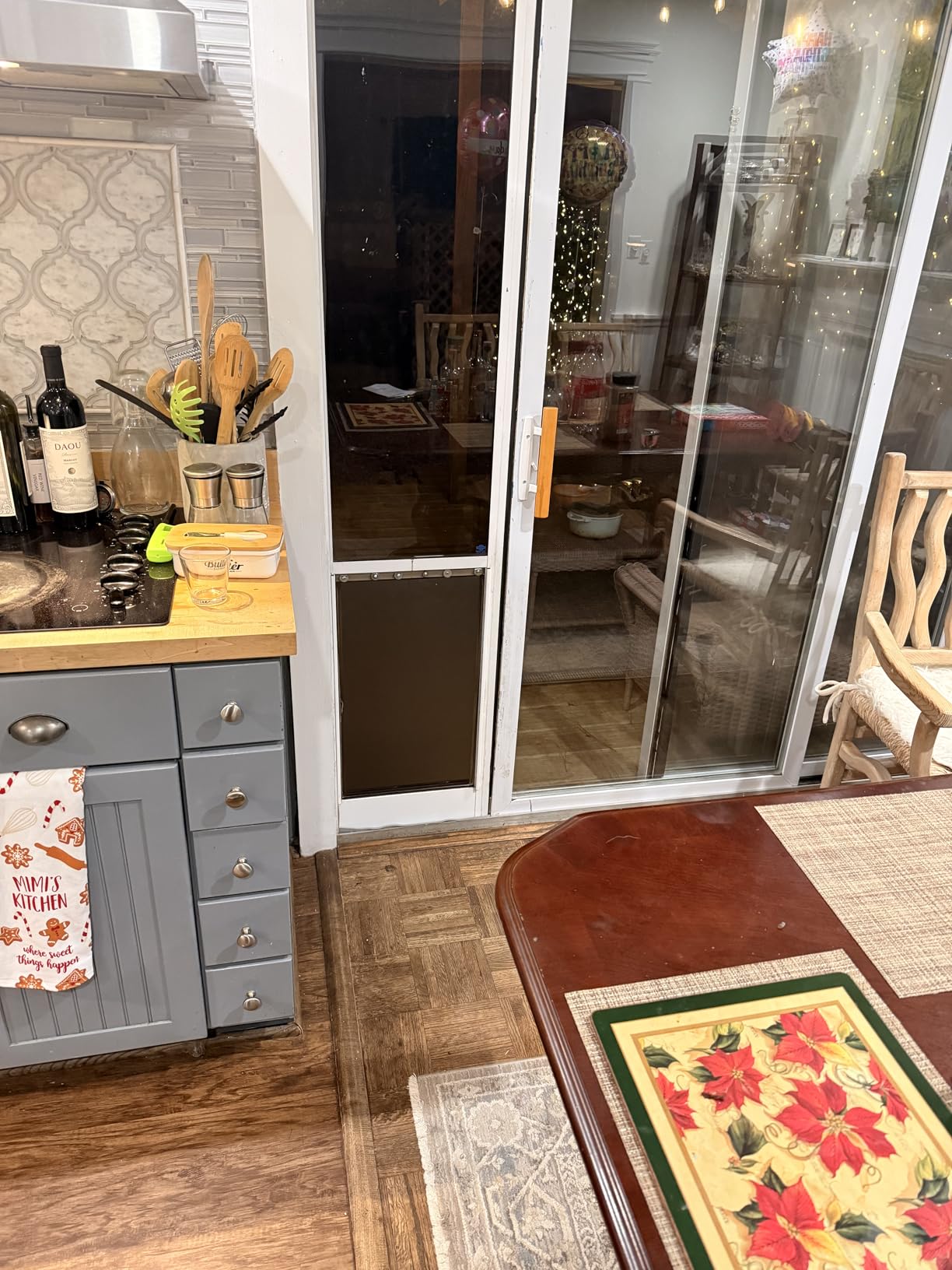 PetSafe Sliding Glass Pet Door, 1 Piece, XL Dogs to 220 lb, White customer photo 1