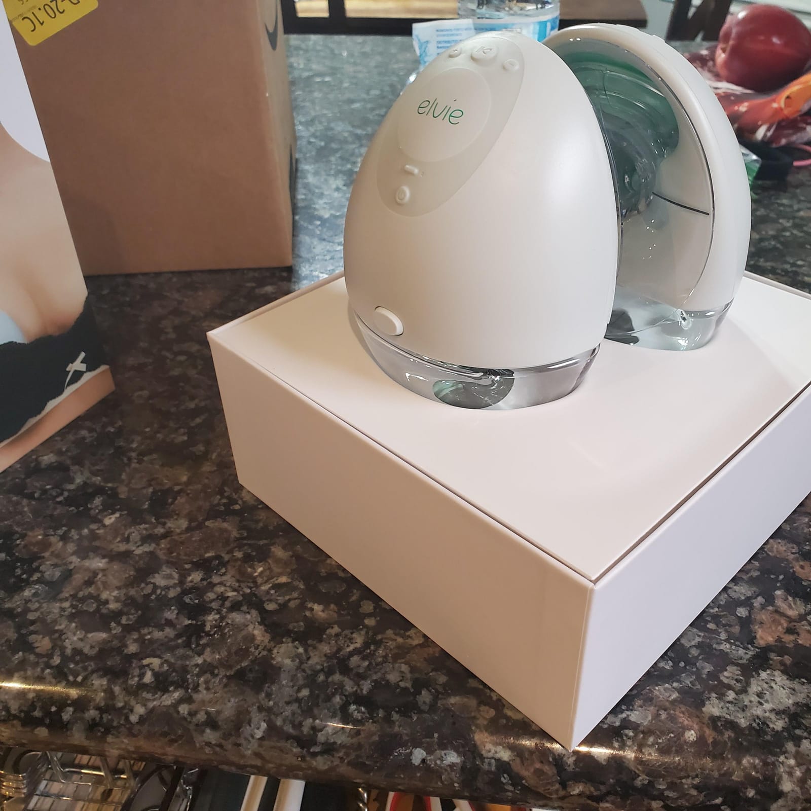 Elvie - Double, Wearable Breast Pump w/App - The Smallest & Quietest - Portable - Hands Free & Discreet - Automated with Four Personalized Settings customer photo 1
