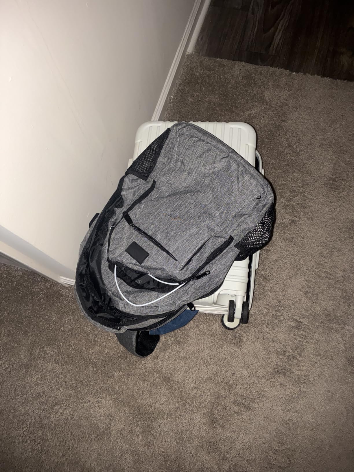 MATEIN Grey 17 Inch TSA Friendly Travel Laptop Backpack for Women and Men, Water Resistant, Flight Approved, Big Weekender Carry On Backpack customer photo 2