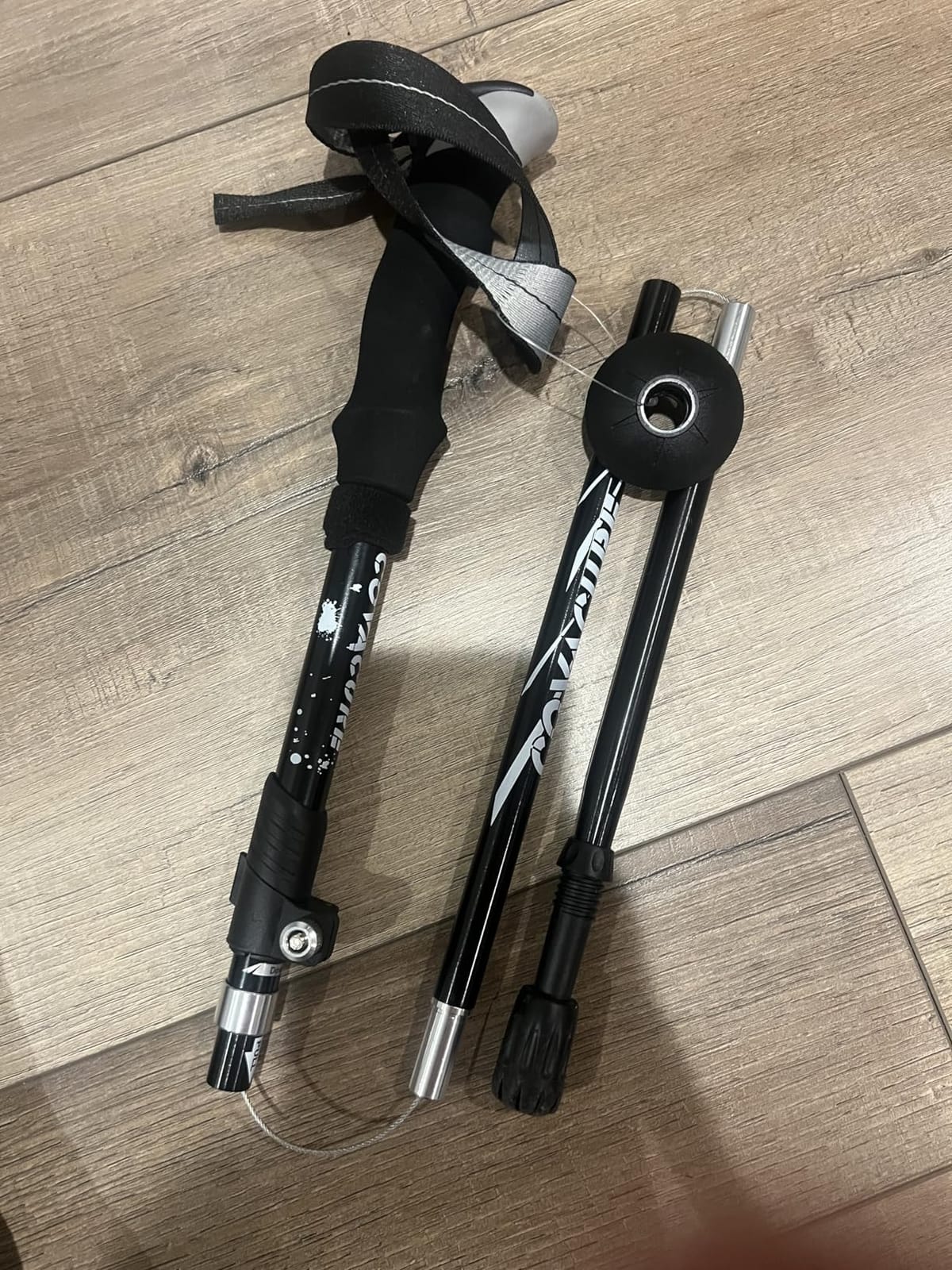 Covacure Hiking Poles Collapsible Lightweight-Aluminum 7075 Trekking Poles | 2 Pcs Hiking Sticks Telescopic & Foldable with Quick Lock, Adjustable Height 39-47