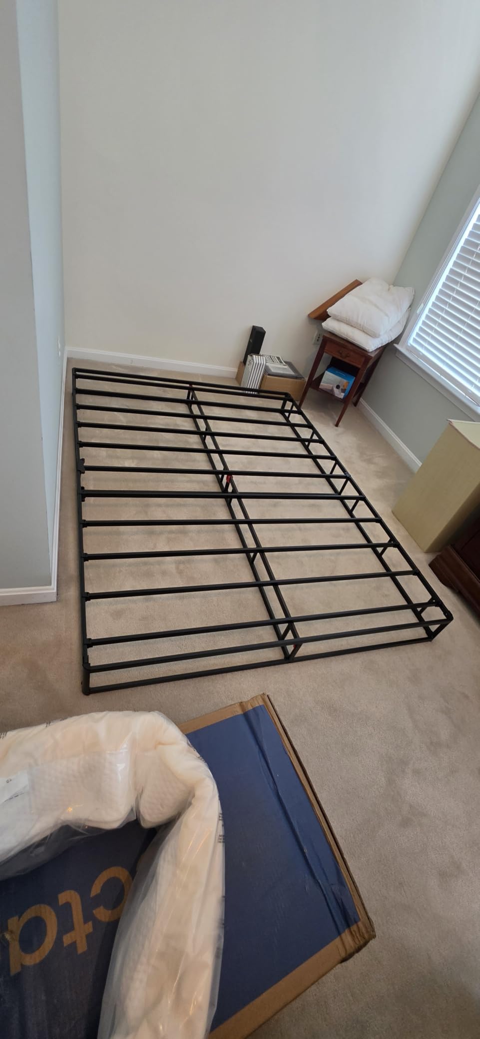 Amazon Basics Smart Box Spring Bed Base, 5-Inch Low Profile Height Mattress Foundation, Sturdy Durable Steel Support, Tool-Free Easy Assembly, Queen customer photo 1