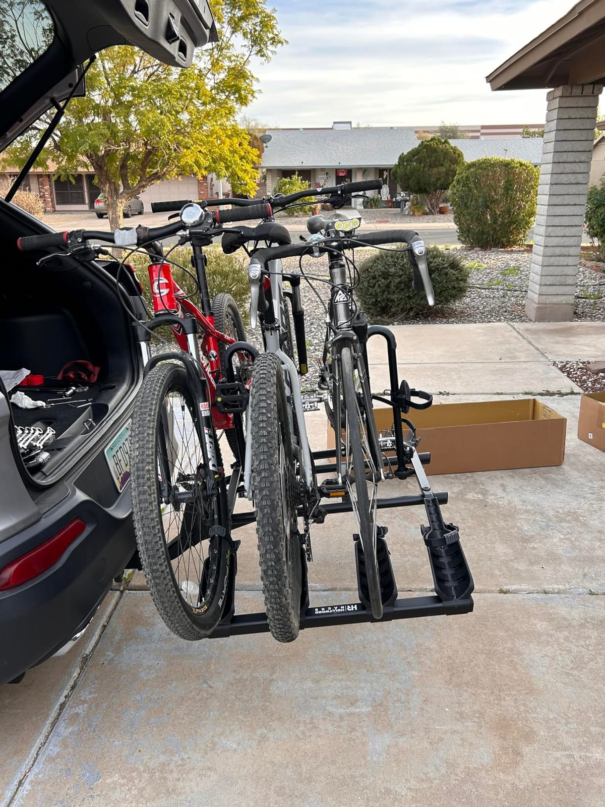 Hollywood Racks Destination 4 Hitch Bike Rack, Carries Up to 4 Bikes, Black customer photo 2