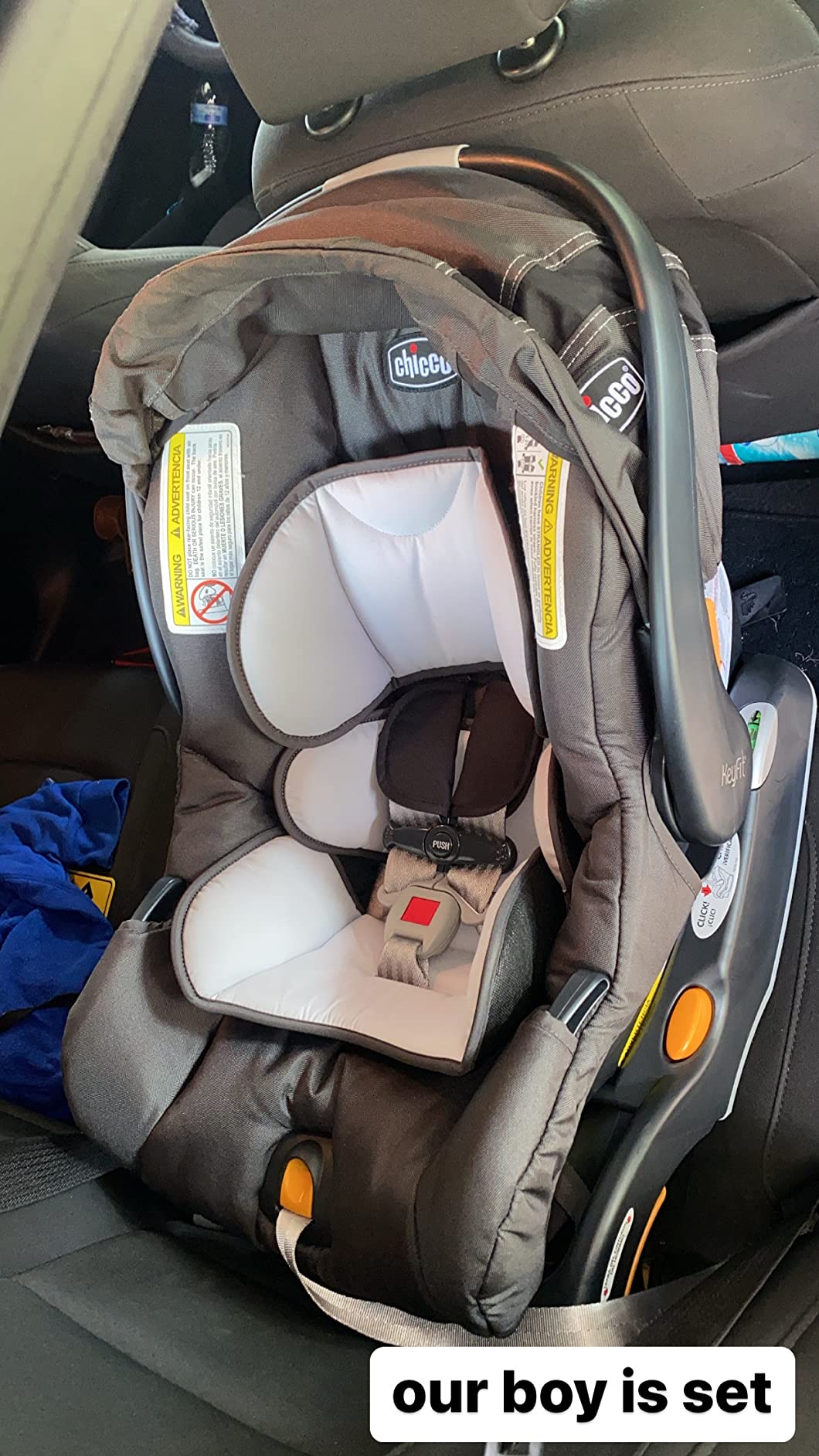 Chicco KeyFit Infant Car Seat and Base, Rear-Facing, 4-30 lbs | Encore color, infant car seat insert for newborns included, 5-point harness, Chicco stroller compatible, washable seat pad customer photo 1