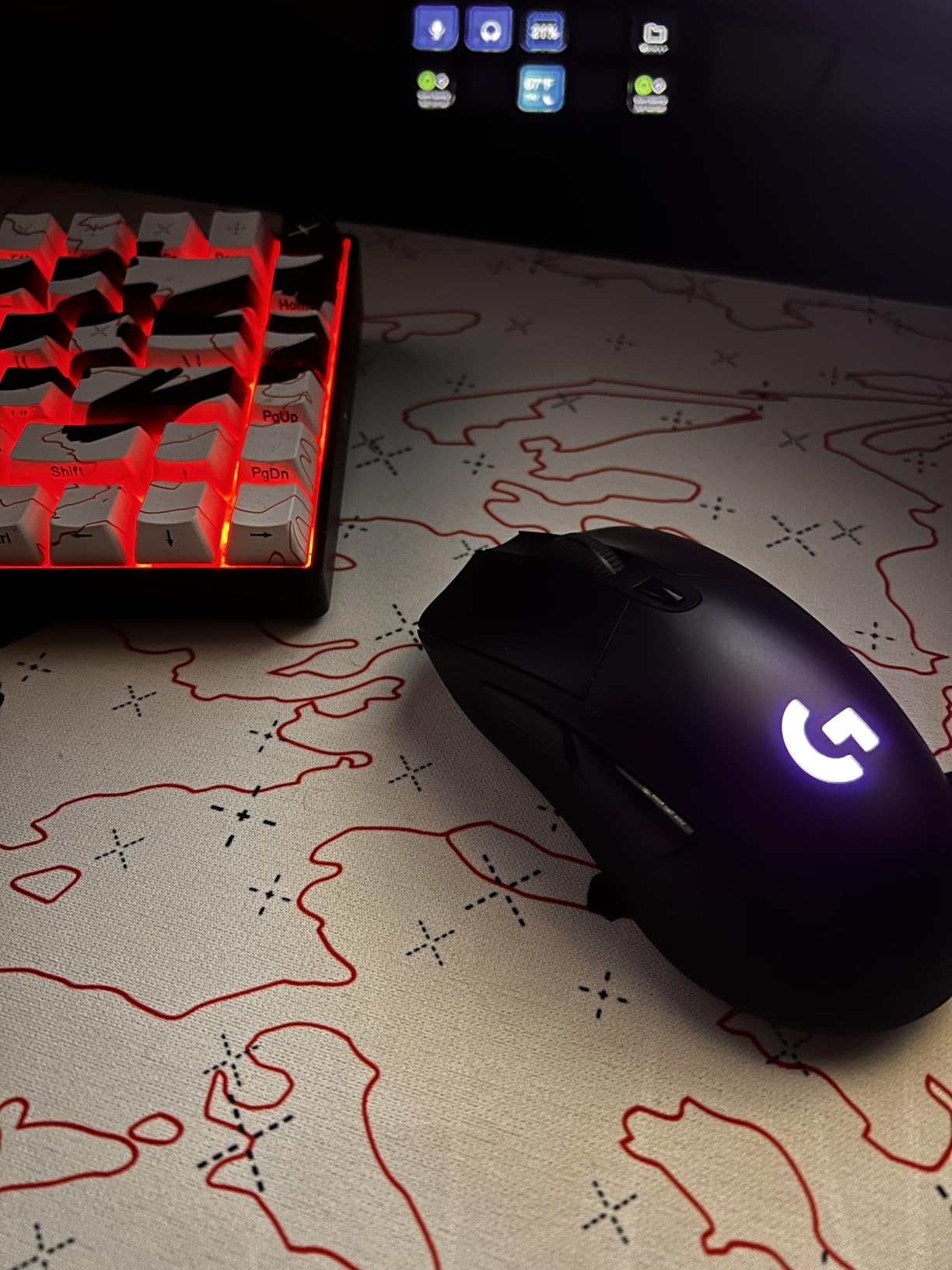 Logitech G703 Lightspeed Wireless Gaming Mouse - Black | Hero 25K Sensor, LIGHTSYNC RGB, Powerplay Compatible, 10G Optional Weight, 100-25,600 DPI, Rubber Side Grips customer photo 1