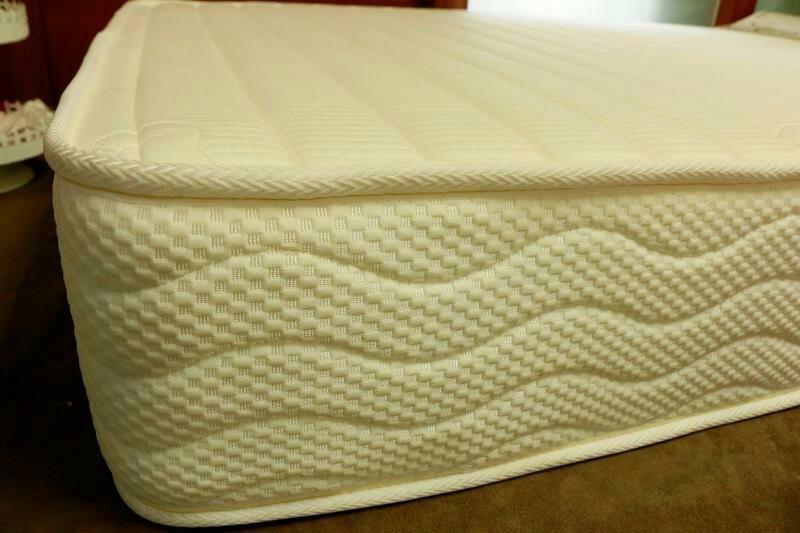 10 Inch Full Size Latex Mattress in a Box, Hybrid Natural Organic Mattress Medium Firm Feel Memory Foam and Individual Pocket Springs, CertiPUR-US, 120-Night Free Trial, 20-Year Warranty customer photo 2