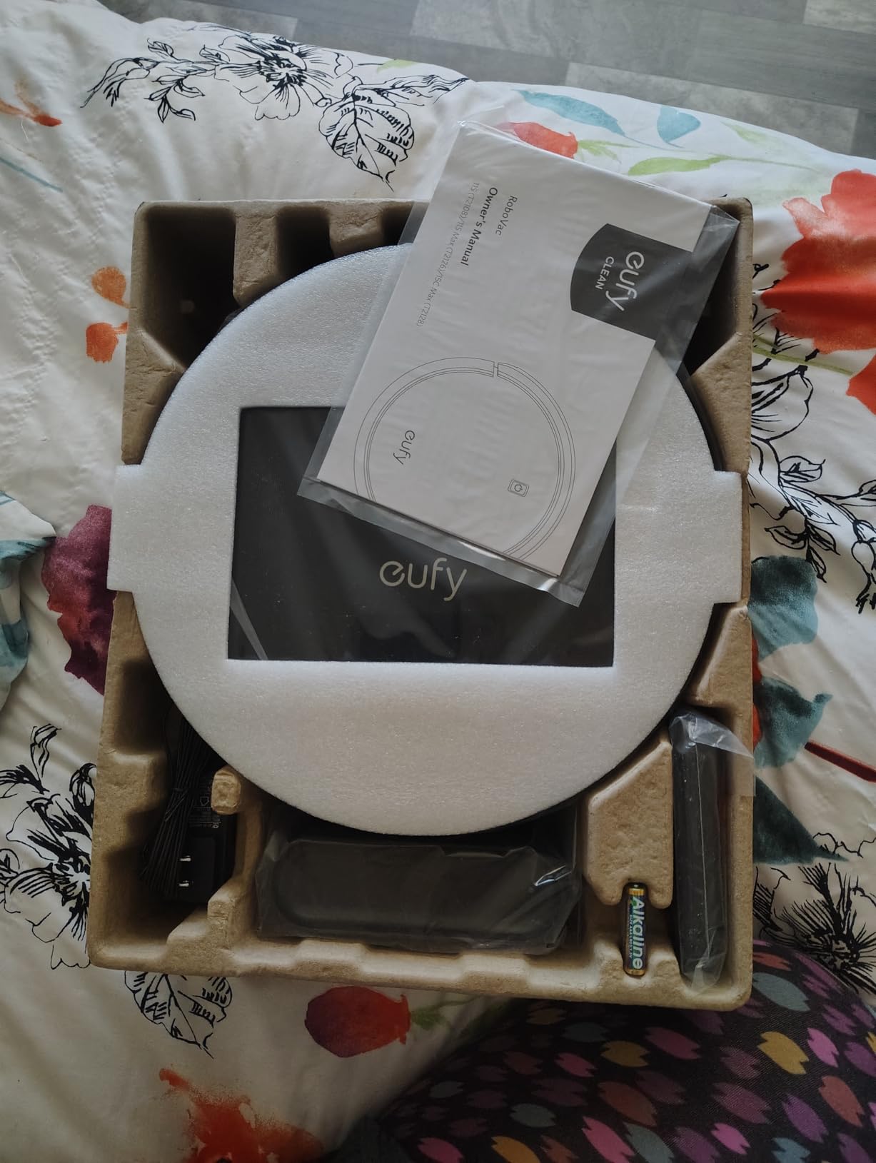 eufy 11S MAX Robot Vacuum Cleaner, Super Thin, Quiet | Self-Charging, Easy to use, Cleans Hard Floors to Medium-Pile Carpets, Black customer photo 1