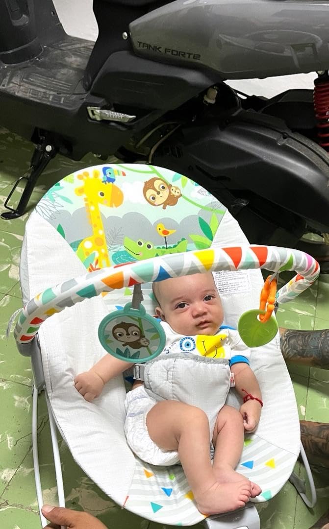 Bright Starts Baby Bouncer Soothing Vibrations Infant Seat - Removable Toy Bar, Nonslip Feet, 0-6 Months Up to 20 lbs (Safari Fun) customer photo 1