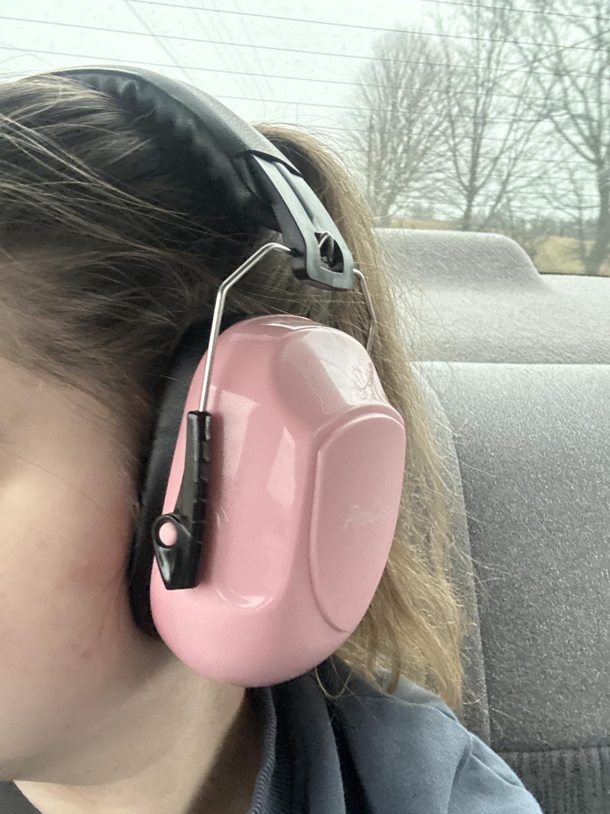 ProCase NRR 28dB Noise Reduction Ear Muffs, Foldable Adjustable Noise Cancelling Headphones | Adjustable NRR 28dB Noise Reduction Earmuffs for Adults & Kids, Shooting, Lawn Mowing, Studying, Autism Sensory Needs customer photo 1