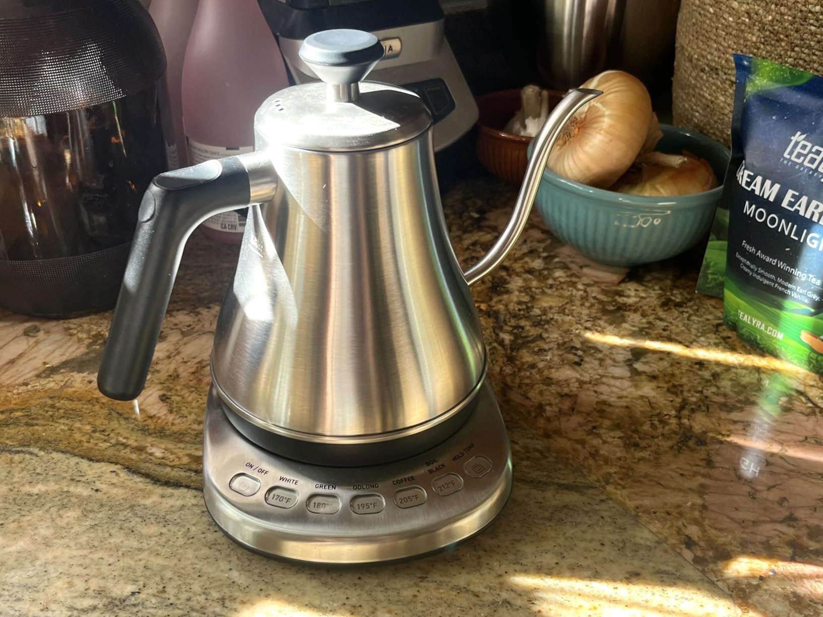 Cosori Gooseneck Electric Kettle with Temperature Control, 0.8L, Black customer photo 1