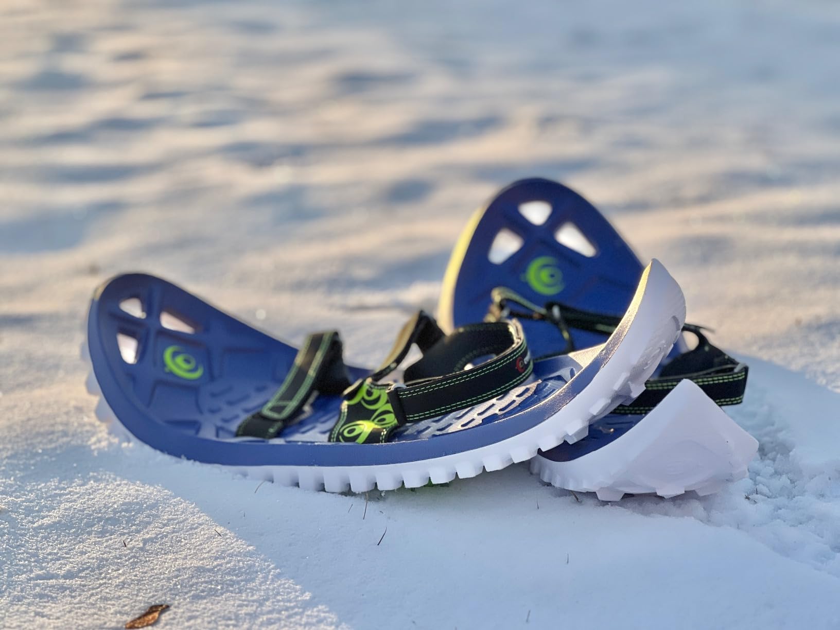 Crescent Moon EVA Unisex Ultralight EVA Foam Snowshoes for Men & Women Adults customer photo 1