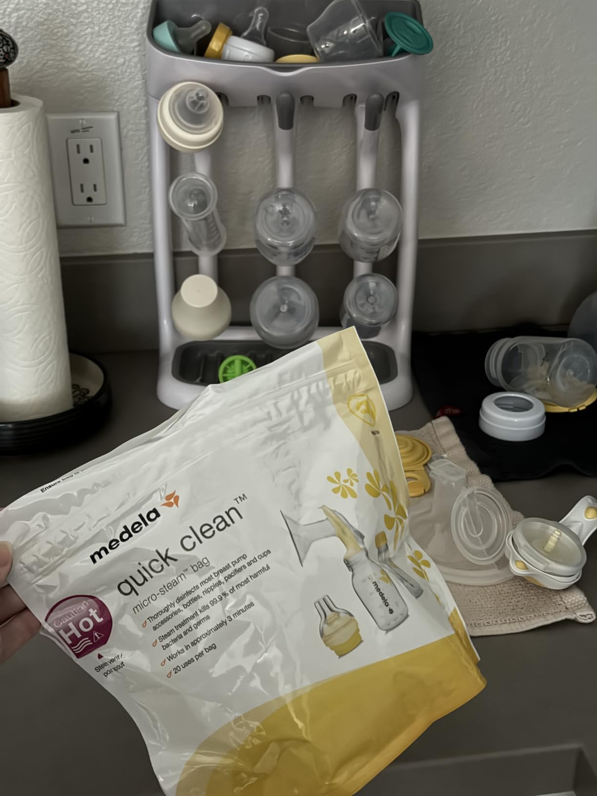 Medela Quick Clean Micro-Steam Bags | Microwave Steam Cleaning Bags | 12Ct customer photo 2