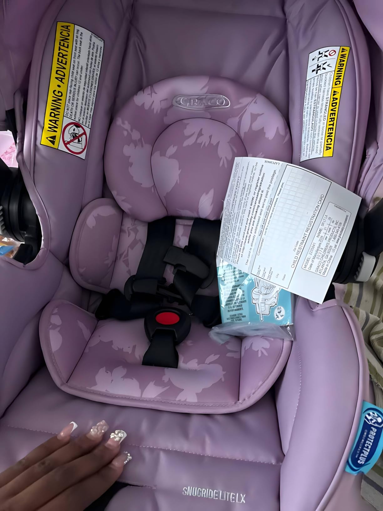 Graco SnugRide Lite LX Infant Car Seat, Lightweight Rear-Facing Seat for Babies 4-30 lb, 4-Position Adjustable Base, Latch Installation & ProtectPlus Engineered, Studio customer photo 2