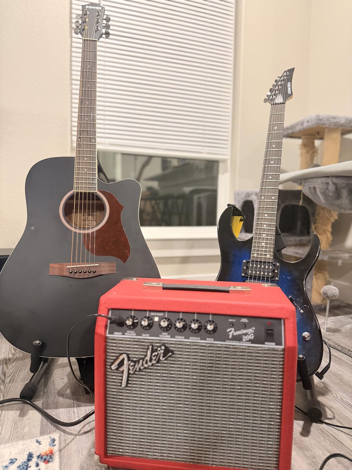 Donner Acoustic Guitar Kit for Beginners Adult Teen - Starter Kit, Full Size 41'' Cutaway Acustica Guitarra Bundle with Free Online Lesson, Gig Bag, Strap, Tuner, Capo, String, Natural, DAD-140C customer photo 2