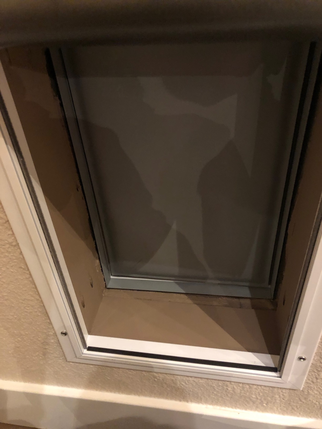 PetSafe Extreme Weather Aluminum Dog Door, 3-Flap Insulated, X-Large customer photo 2